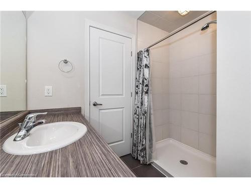 34 Prince Albert Boulevard, Kitchener, ON - Indoor Photo Showing Bathroom