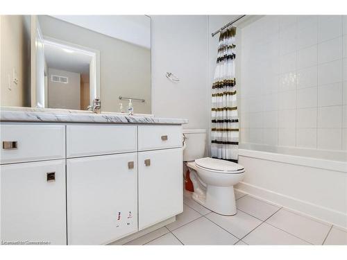 34 Prince Albert Boulevard, Kitchener, ON - Indoor Photo Showing Bathroom