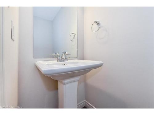 34 Prince Albert Boulevard, Kitchener, ON - Indoor Photo Showing Bathroom