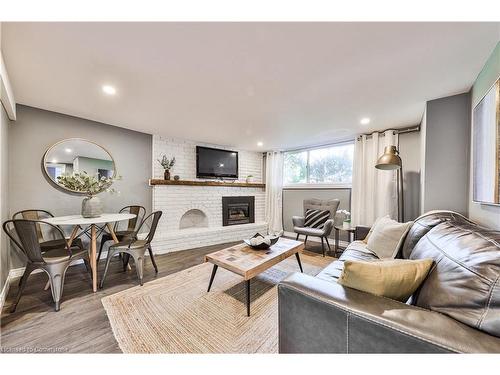 172 Hanover Place, Hamilton, ON - Indoor Photo Showing Living Room With Fireplace