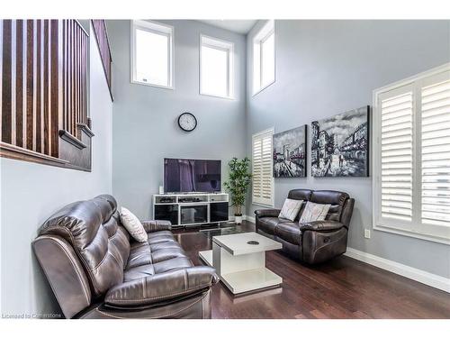 155 Dolman Street, Breslau, ON - Indoor Photo Showing Living Room