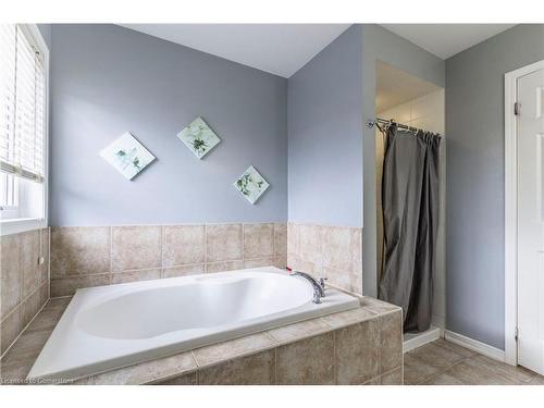 155 Dolman Street, Breslau, ON - Indoor Photo Showing Bathroom