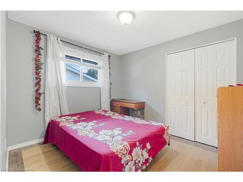 6 Rideau Crescent, Hamilton, ON - Indoor Photo Showing Bedroom