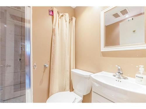 6 Rideau Crescent, Hamilton, ON - Indoor Photo Showing Bathroom