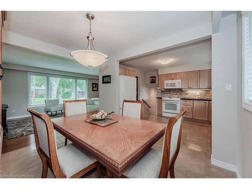 60 Glenburnie Drive, Guelph, ON - Indoor Photo Showing Dining Room