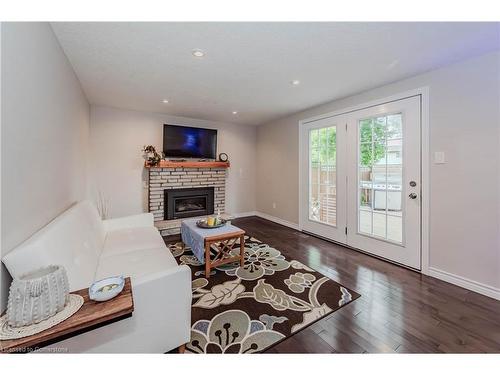 60 Glenburnie Drive, Guelph, ON - Indoor Photo Showing Living Room With Fireplace