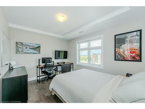 307-249 Grey Silo Road, Waterloo, ON - Indoor Photo Showing Bedroom