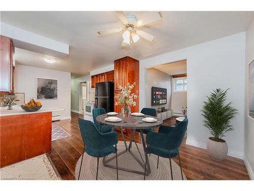 A & B-515 Brookhaven Crescent, Waterloo, ON - Indoor Photo Showing Dining Room