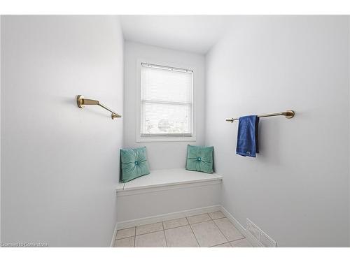 27 Westchester Drive, Kitchener, ON - Indoor Photo Showing Bathroom