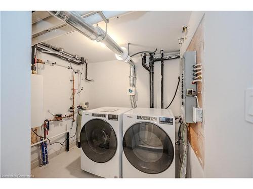 C137-588 Benninger Drive, Kitchener, ON - Indoor Photo Showing Laundry Room