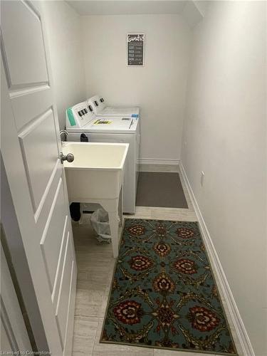 59 Dewberry Drive, Kitchener, ON - Indoor Photo Showing Laundry Room