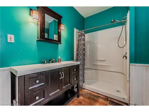 321 John Street, Mount Forest, ON - Indoor Photo Showing Bathroom