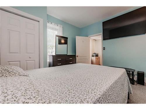 321 John Street, Mount Forest, ON - Indoor Photo Showing Bedroom