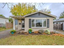 169 Pinedale Drive  Kitchener, ON N2E 1K2