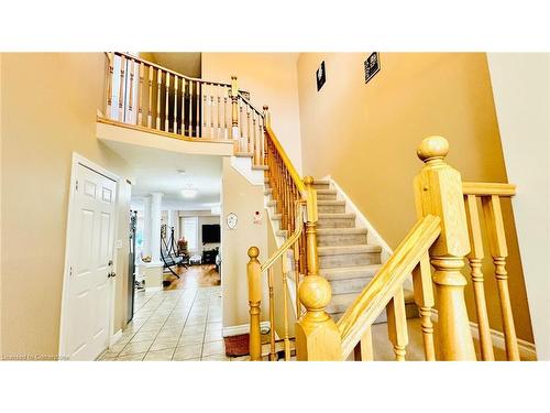 Upper-240 Purple Sage Crescent, Kitchener, ON - Indoor Photo Showing Other Room