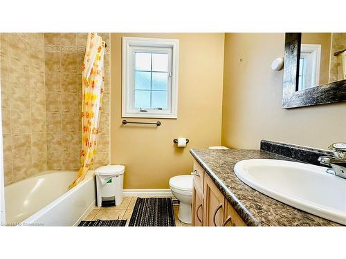 Upper-240 Purple Sage Crescent, Kitchener, ON - Indoor Photo Showing Bathroom