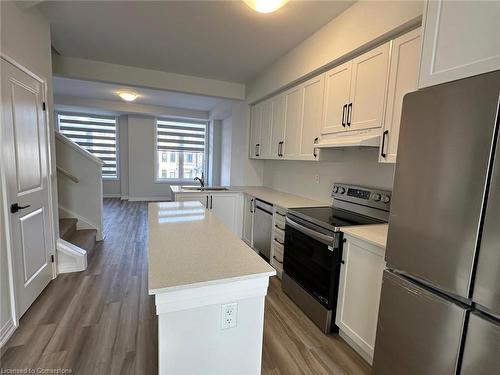 36-155 Equestrian Way, Cambridge, ON - Indoor Photo Showing Kitchen