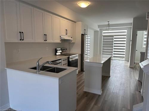 36-155 Equestrian Way, Cambridge, ON - Indoor Photo Showing Kitchen With Double Sink