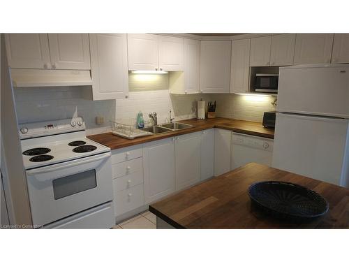 1106-255 Keats Way, Waterloo, ON - Indoor Photo Showing Kitchen With Double Sink