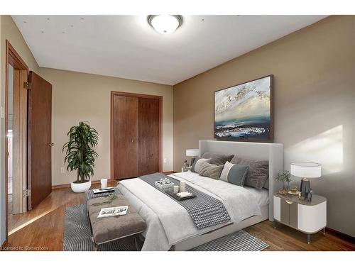 104 Strathcona Crescent, Kitchener, ON - Indoor Photo Showing Bedroom