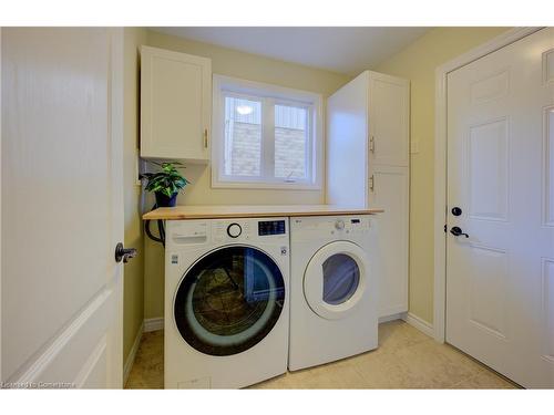 97 Davis Street Street, Guelph, ON - Indoor Photo Showing Laundry Room