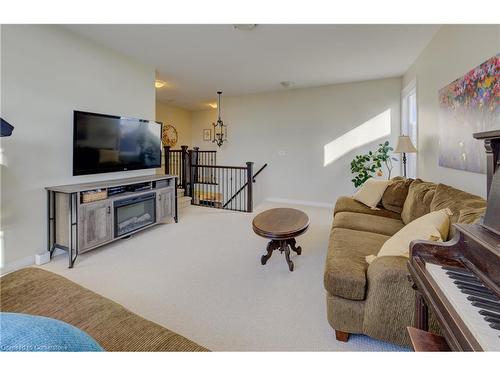 97 Davis Street Street, Guelph, ON - Indoor Photo Showing Living Room