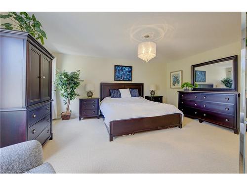 97 Davis Street Street, Guelph, ON - Indoor Photo Showing Bedroom