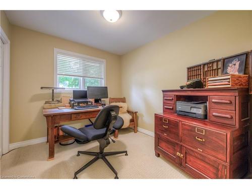 15 Hawthorne Road, Cambridge, ON - Indoor Photo Showing Office