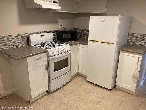 (Basement)-592 Coronation Boulevard, Cambridge, ON - Indoor Photo Showing Kitchen