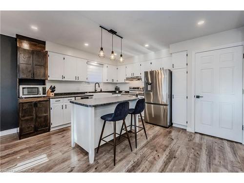 769 John Street W, Listowel, ON - Indoor Photo Showing Kitchen With Upgraded Kitchen