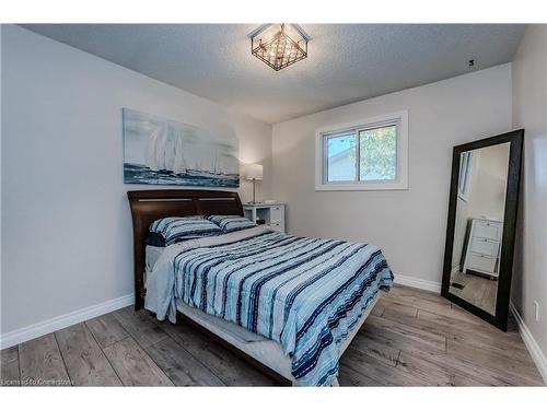 769 John Street W, Listowel, ON - Indoor Photo Showing Bedroom