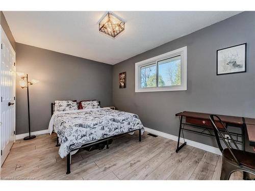 769 John Street W, Listowel, ON - Indoor Photo Showing Bedroom