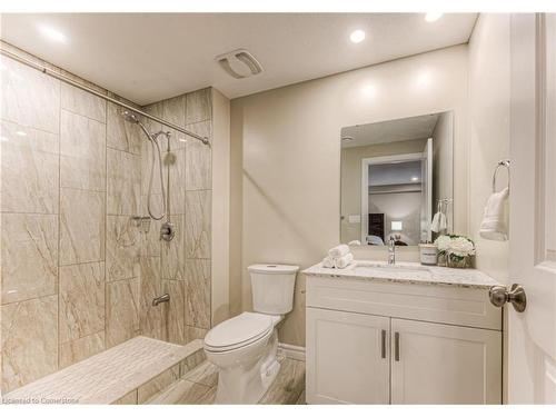 414 Wild Calla Street, Waterloo, ON - Indoor Photo Showing Bathroom