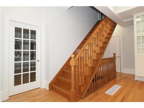 18 Tweed Street, Waterloo, ON - Indoor Photo Showing Other Room