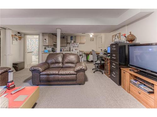 153 Middletown Road, Flamborough, ON - Indoor Photo Showing Living Room