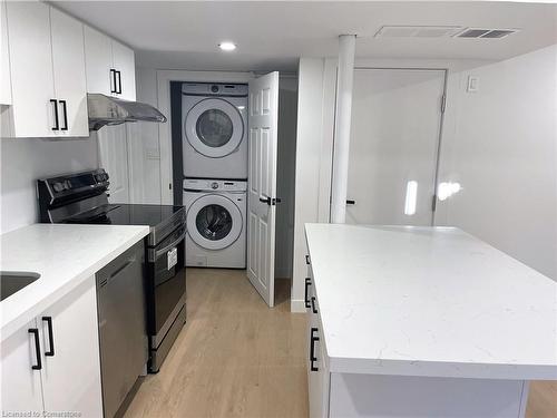 B-51 Drake Avenue, Paris, ON - Indoor Photo Showing Laundry Room