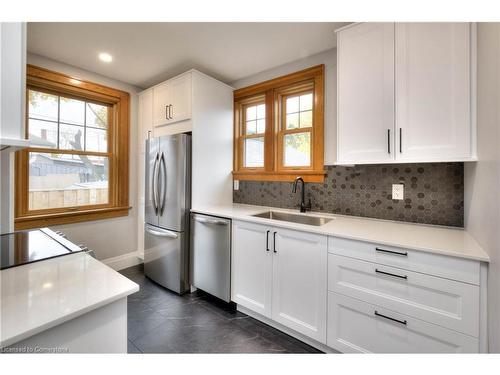 96 Spruce Street, Cambridge, ON - Indoor Photo Showing Kitchen