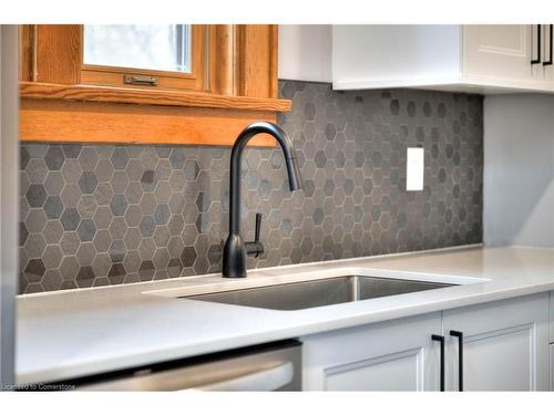 96 Spruce Street, Cambridge, ON - Indoor Photo Showing Kitchen