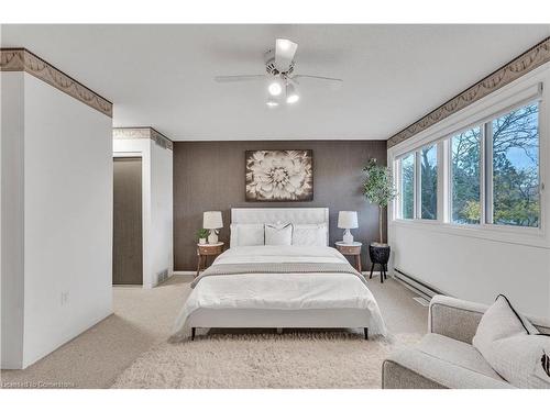 2-524 Beechwood Drive, Waterloo, ON - Indoor Photo Showing Bedroom