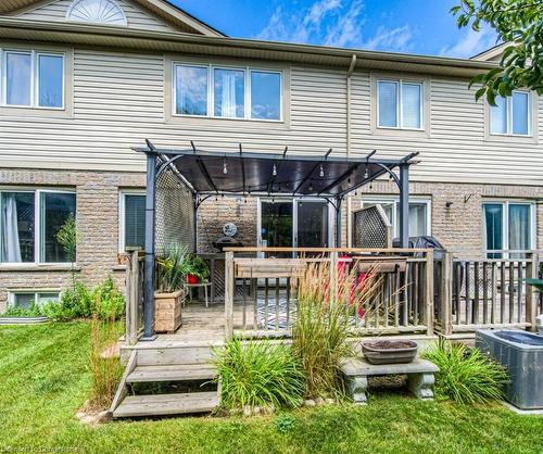 22-105 Pinnacle Drive, Kitchener, ON - Outdoor