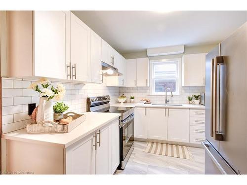 481 Huron Street, Woodstock, ON - Indoor Photo Showing Kitchen