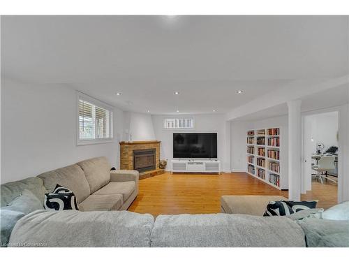 15 Yarrow Court, Kitchener, ON - Indoor Photo Showing Living Room With Fireplace