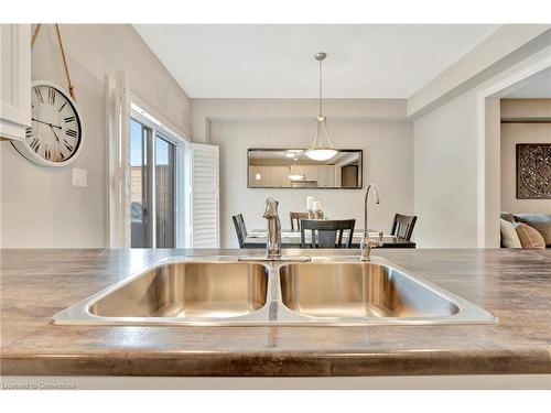 200 Birkinshaw Road, Cambridge, ON - Indoor Photo Showing Kitchen With Double Sink