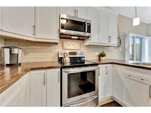 200 Birkinshaw Road, Cambridge, ON - Indoor Photo Showing Kitchen With Stainless Steel Kitchen