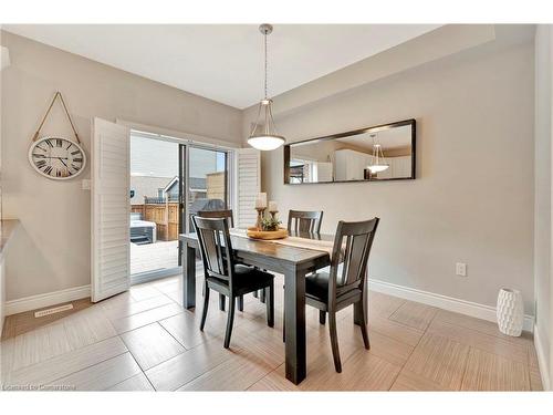 200 Birkinshaw Road, Cambridge, ON - Indoor Photo Showing Dining Room