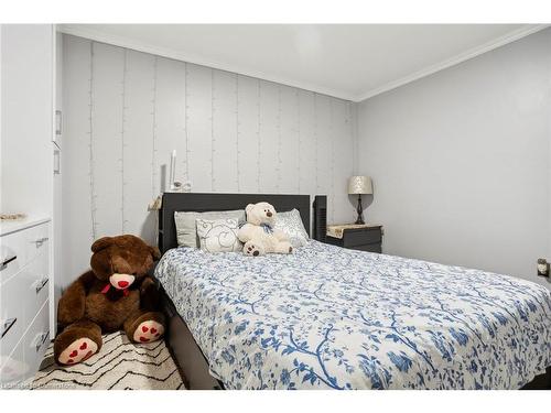 264 Seldon Street, Thamesford, ON - Indoor Photo Showing Bedroom