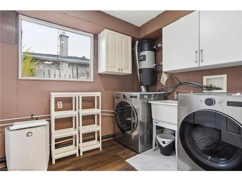 264 Seldon Street, Thamesford, ON - Indoor Photo Showing Laundry Room