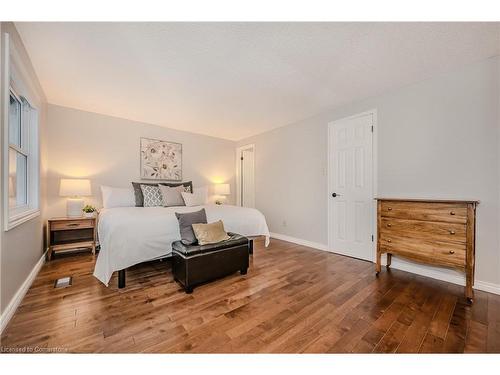 62 Medford Street, Kitchener, ON - Indoor Photo Showing Bedroom