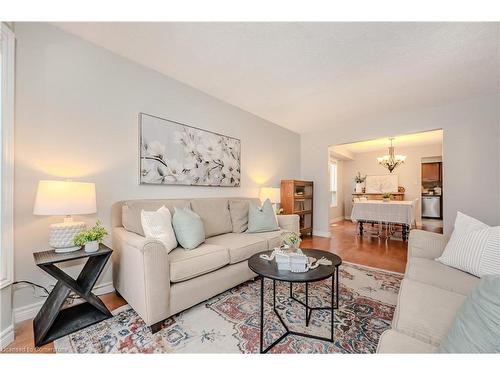 62 Medford Street, Kitchener, ON - Indoor Photo Showing Living Room