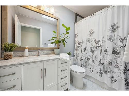 76 Phillip Avenue, Scarborough, ON - Indoor Photo Showing Bathroom